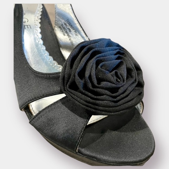 Rampage Black Satin Rosette Heels Sandal Size 8.5 - Picture 7 of 10